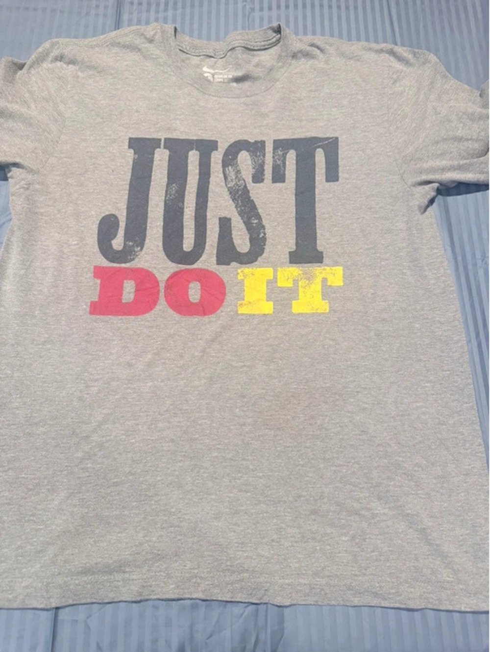 Nike “Just Do It” Graphic T-Shirt Size Large R1218